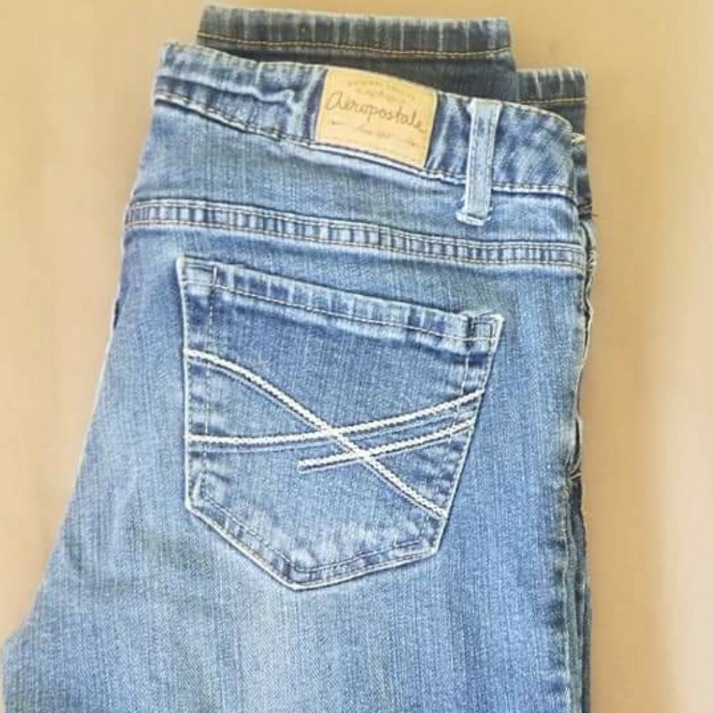 Jeans - Picture 2 of 4